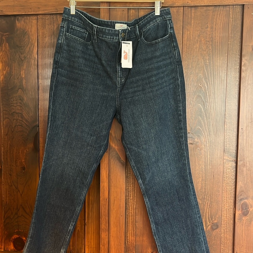 Vineyard vines, straight crop, high-rise, denim dark wash jeans. Never worn.